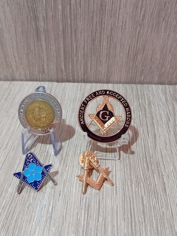 Lote de 3 Broches/Pins Masonería en Metal y Esmalte
