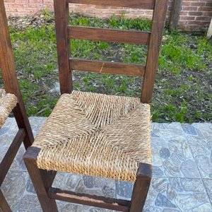 Juego de 4 Sillas de Madera Rústicas con Asiento de Paja - imagen 5