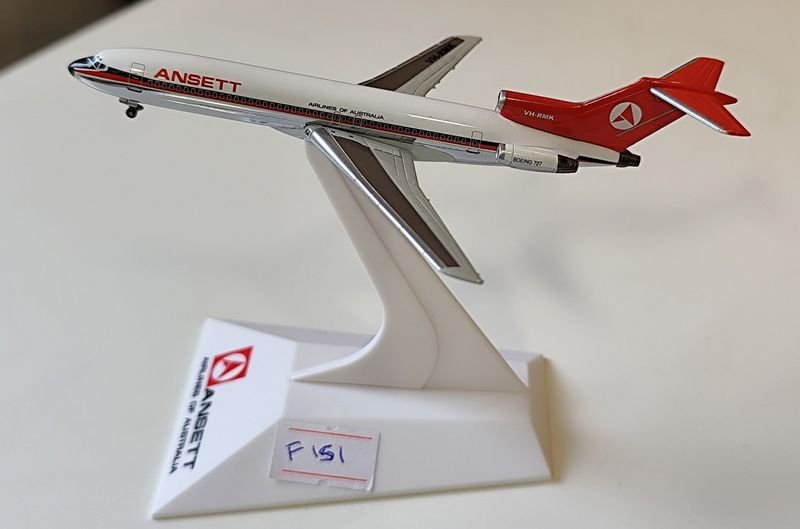 Avión Boeing 727 Ansett Australia Escala 1/400 con Base