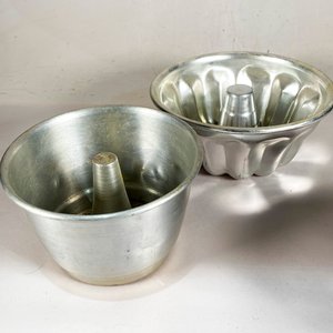 Juego de 6 Piezas de Aluminio: Cucharón, Flaneras y Tetera Vintage - imagen 4