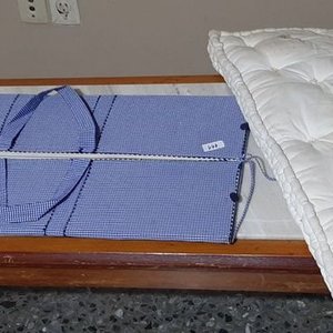 Porta Bebé Plegable Escocés Azul con Colchoneta de Lana - imagen 3