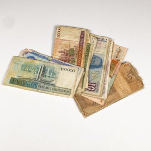 Lote de Billetes Varios de Colección - imagen 1