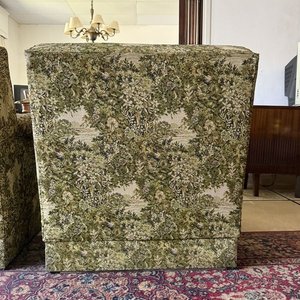 Par de Sillones Individuales Tapizados con Estampado Floral Clásico - imagen 4