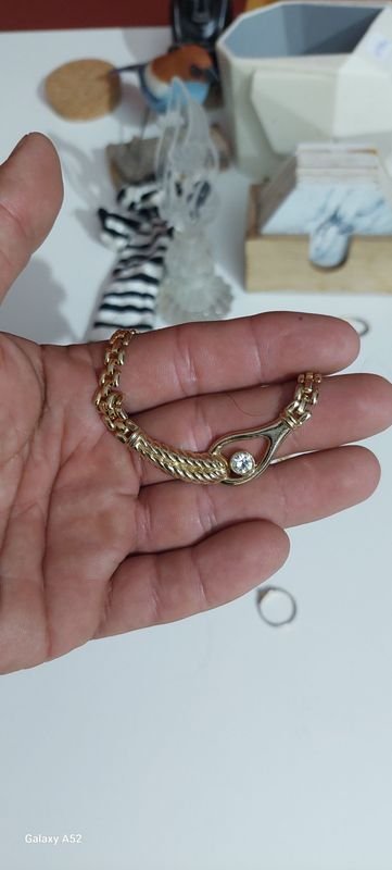 Adornos variados de plata, oro y joyas - imagen 11