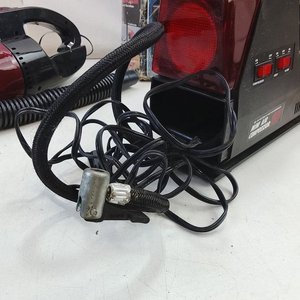 Aspiradora de Mano 12V Bordo y Compresor de Aire 12V con Manómetro y Luz - imagen 13