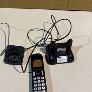 Teléfono Inalámbrico Panasonic con Dos Bases - imagen 3