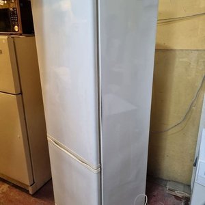 Heladera Ariston No Frost Blanca con Freezer y 3 Cajones - Funciona - imagen 6