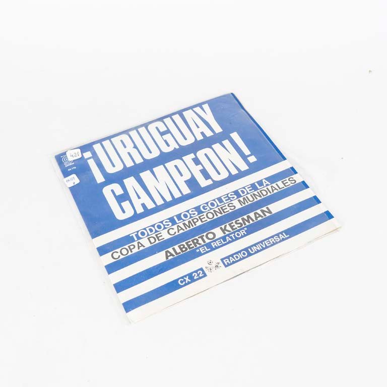 Lote siguiente: Disco Uruguay Campeón Copa de Oro 1980 con relatos de Alberto Kesman