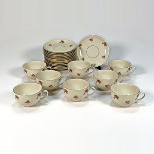 Juego de 8 Tazas de Té de Porcelana Bavaria Beige con Decoración Floral y 14 Platillos - imagen 2