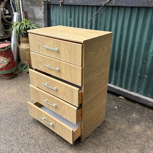 Cajonera de madera clara con 5 cajones - imagen 1