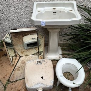 Lavatorio con Pedestal, Botiquín y Cisterna Dolmenit - imagen 5