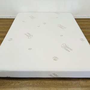 Lote anterior: Colchón Queen Size Organic Cotton 160x200x20cm