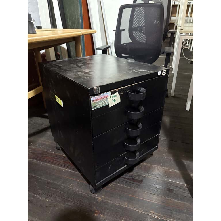 Item 2104696 - Image 0