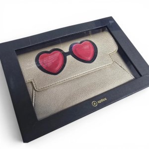 Lote anterior: Estuche para Anteojos Aptica Diseño Envelope Cuero Dorado Corazón