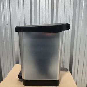 Cesto de Basura de Acero Inoxidable con Pedal y Tapa Abatible - imagen 4