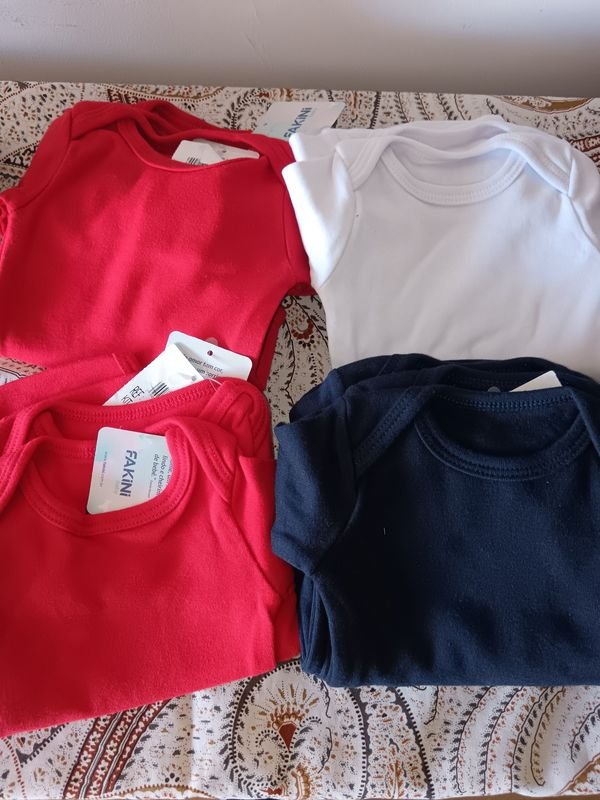 Lote siguiente: Lotes de cuerpos para bebés varones