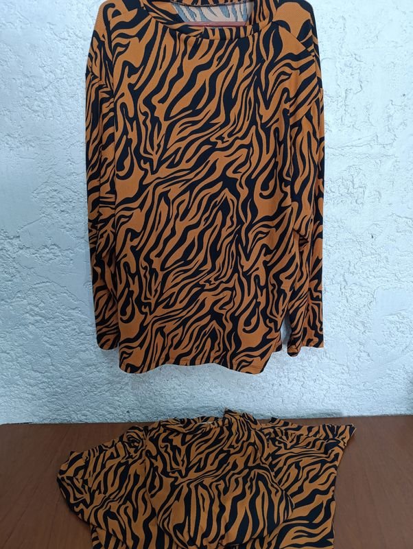 Lote anterior: Blusas manga larga femeninas talle L