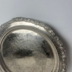 Centro de Mesa Redondo en Platería Cincelada - imagen 4