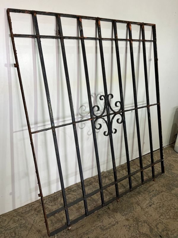 Item 851408 - Image 1