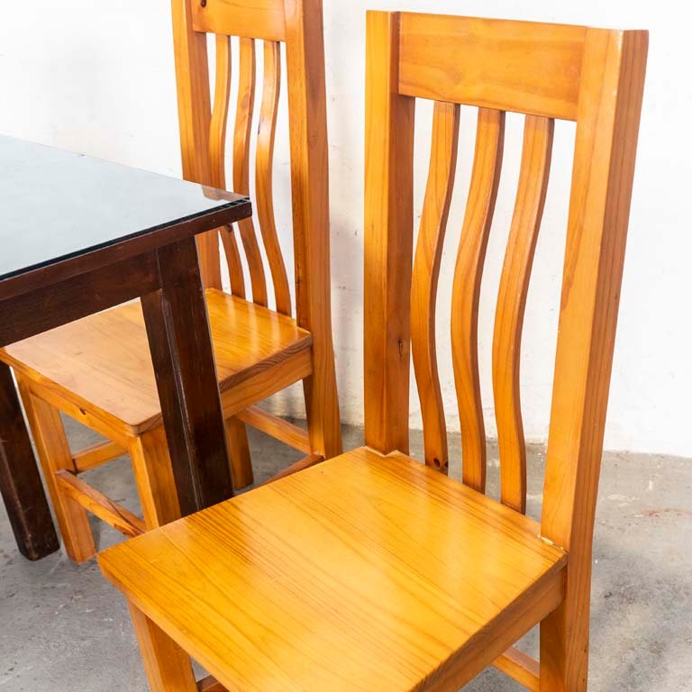 Mesa de madera y sillas para comedor - imagen 2