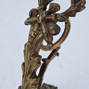 Ménsula Francesa Antigua en Bronce con Detalle de Guirnalda - imagen 3