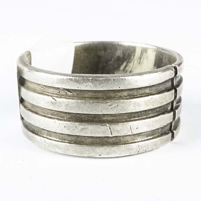 Anillo de plata - Peso: 13gr - Medidas: 23mm