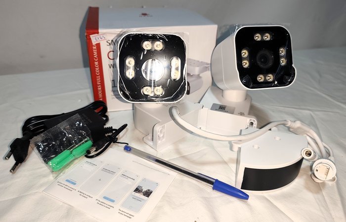 Cámara de Seguridad Inteligente Exterior con Audio Bidireccional y Visión Nocturna
