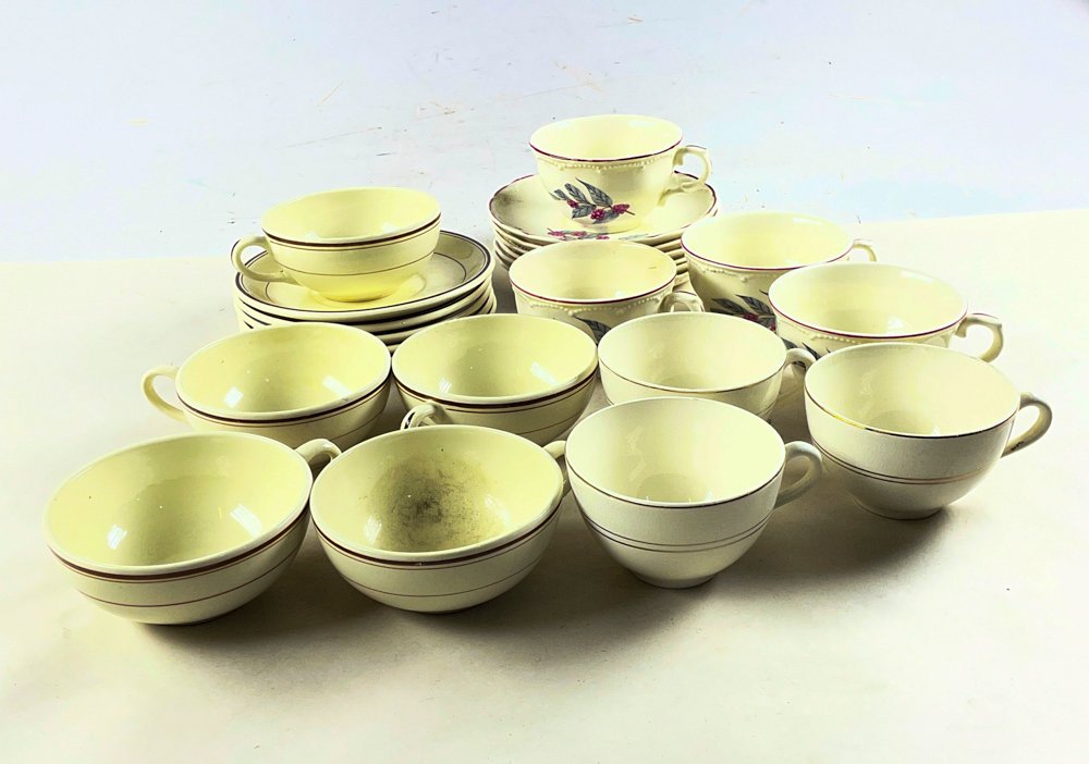 Juego de Tazas y Platillos Lozur Bristol (23 Piezas)