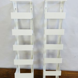 Juego de Dos Vineras Metálicas Blancas para Pared - imagen 2