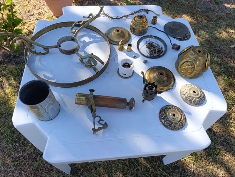 Lote siguiente: Accesorios de Bronce para Lámparas