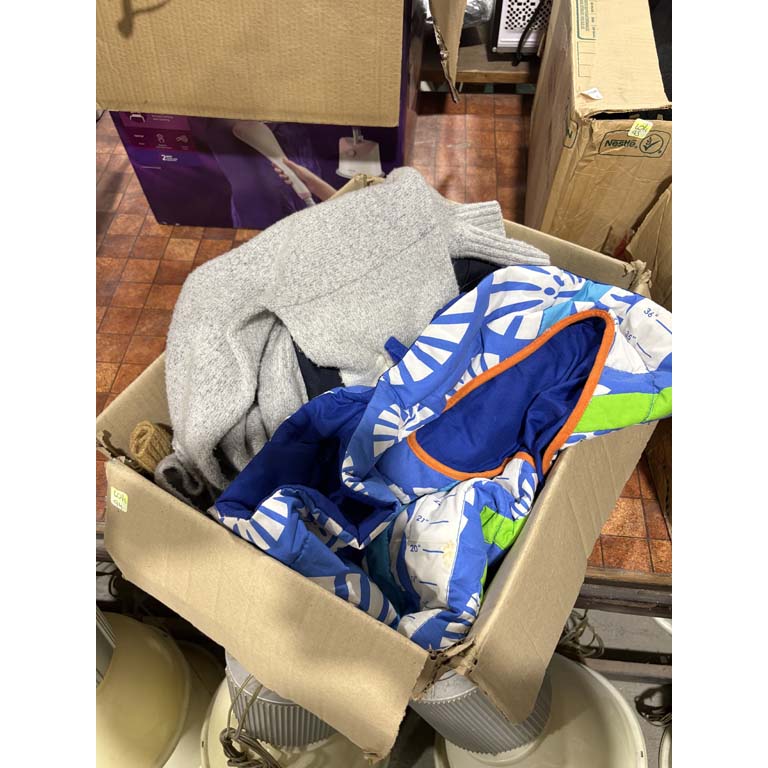 Lote siguiente: Lote de Ropa Variedad