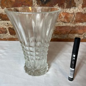 Florero de Vidrio R. Pri Río Prensado con Base Maciza - imagen 5