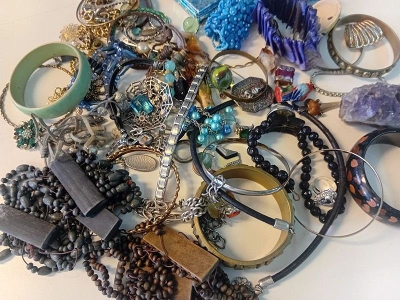 Lote siguiente: Lotes de pulseras diversas y accesorios