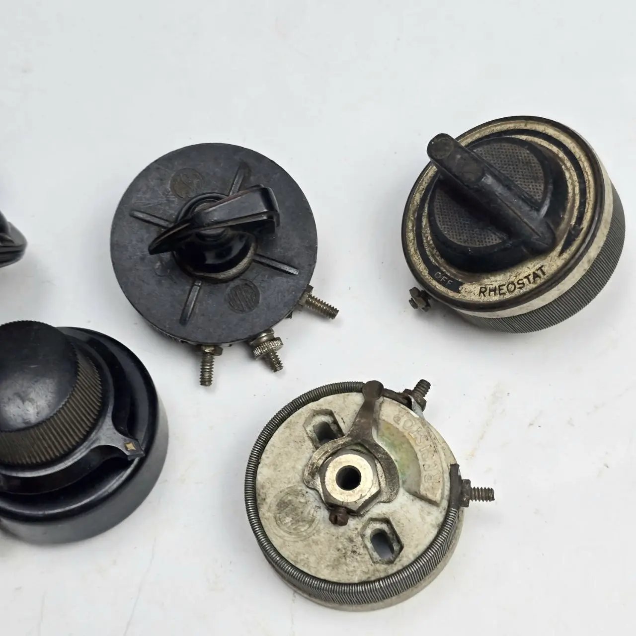 Item lote-15-recostados-varios - Image 1