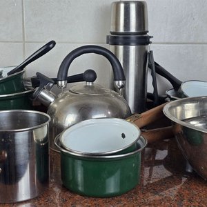 Variedad de Ollas, Cacerolas y Termo de Acero Inoxidable - imagen 6