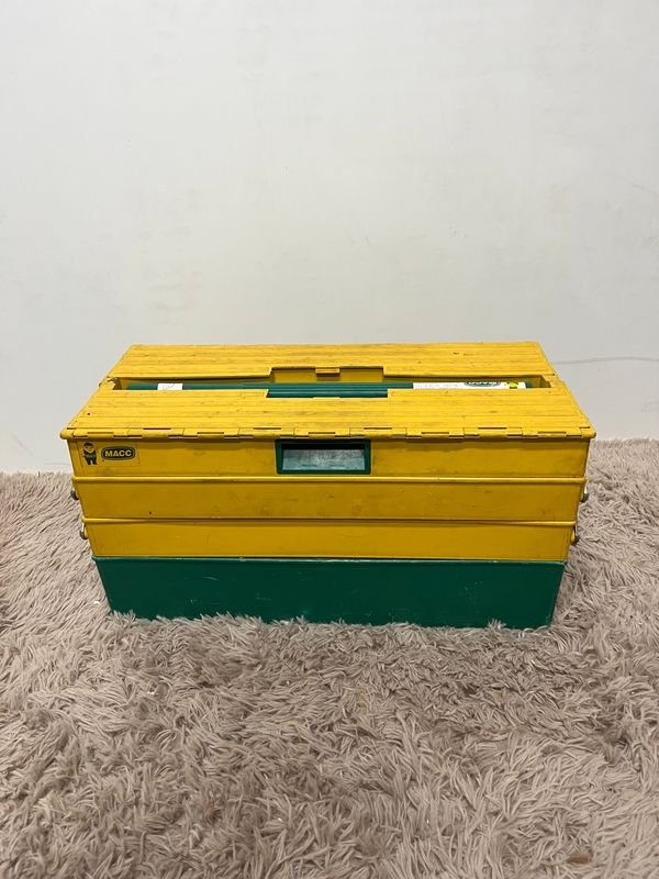 Caja de Herramientas Metálica MACC Desmontable Verde y Amarilla - imagen 1