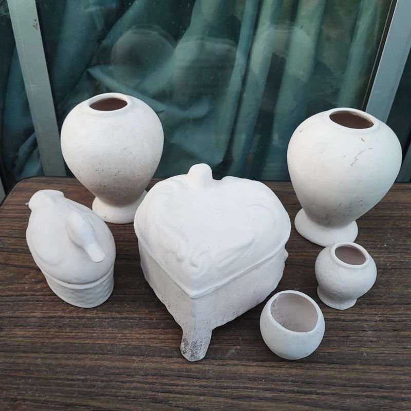 Colección de adornos blancos hechos a mano - imagen 4