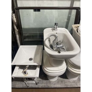 Lote de 3 Inodoros, 2 Bidet y Pileta con Grifería Blanca - imagen 2
