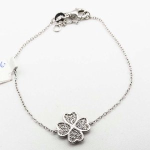 Lote siguiente: Pulsera de Plata con Dije Trébol y Piedras