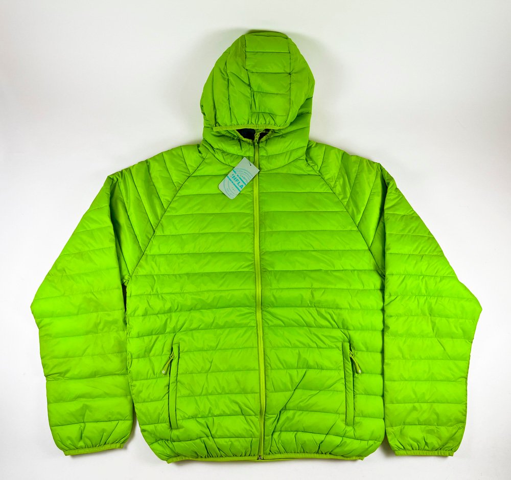 Lote siguiente: Campera inflada Zenit, color Verde manzana, talle XXL.
