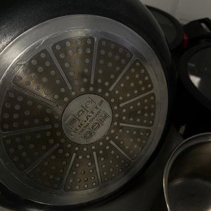 Set de 4 Ollas Bugatti Usadas - imagen 4