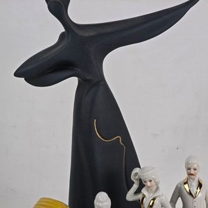 Lote Variado de Figuras Decorativas: Budas, Pareja de Época, Abstracta y Más - imagen 6