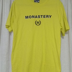 Lote anterior: Remera de Algodón Monastery Talle S