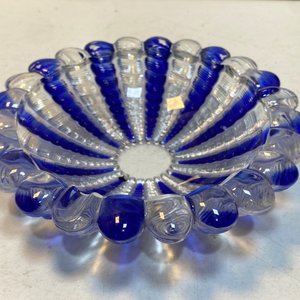 Lote de 16 Piezas: Cenicero Vidrio Azul, Posavasos Egipcios, Elefante Adorno y Pinchos Copetín - imagen 4
