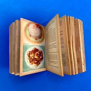 Lote siguiente: El Libro de Doña Petrona - Recetas de Arte Culinario (1951)