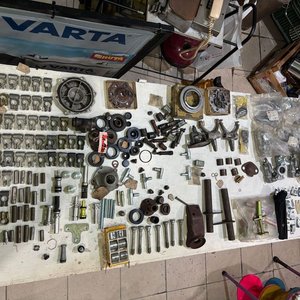 Lote de Repuestos Varios para Maquinaria y Vehículos - imagen 1