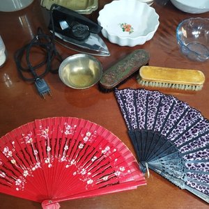 Plancha Eléctrica Antigua y Varios Artículos Decorativos y de Cocina - imagen 3