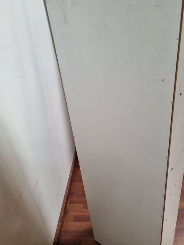 Estantería blanca de madera para hogar - imagen 4