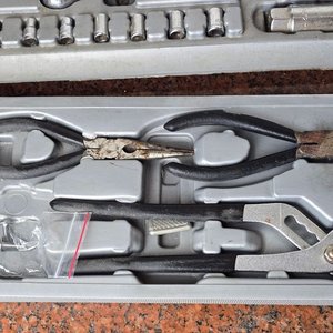 Conjunto Variado de Herramientas Manuales y Accesorios - imagen 4