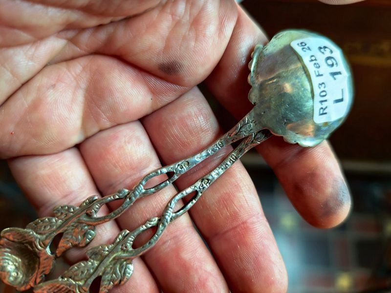 Cucharitas labradas selladas de plata con motivo rosas - imagen 3